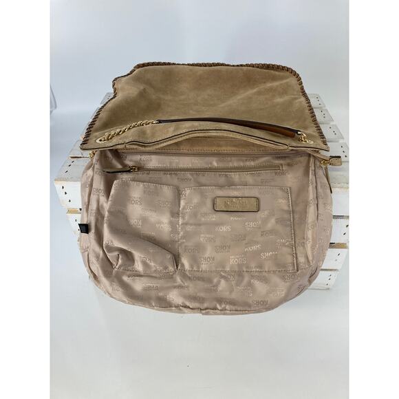 MICHAEL KORS, LARGE TAN SUEDE SHOULDER BAG WITH TASSEL - Picture 14 of 16